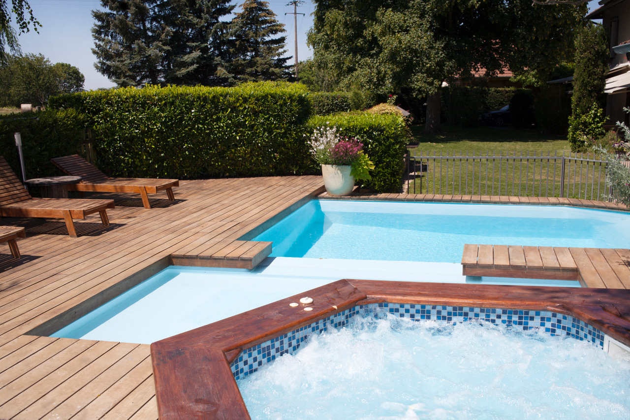 Piscine privée , sécurité pour les enfants 