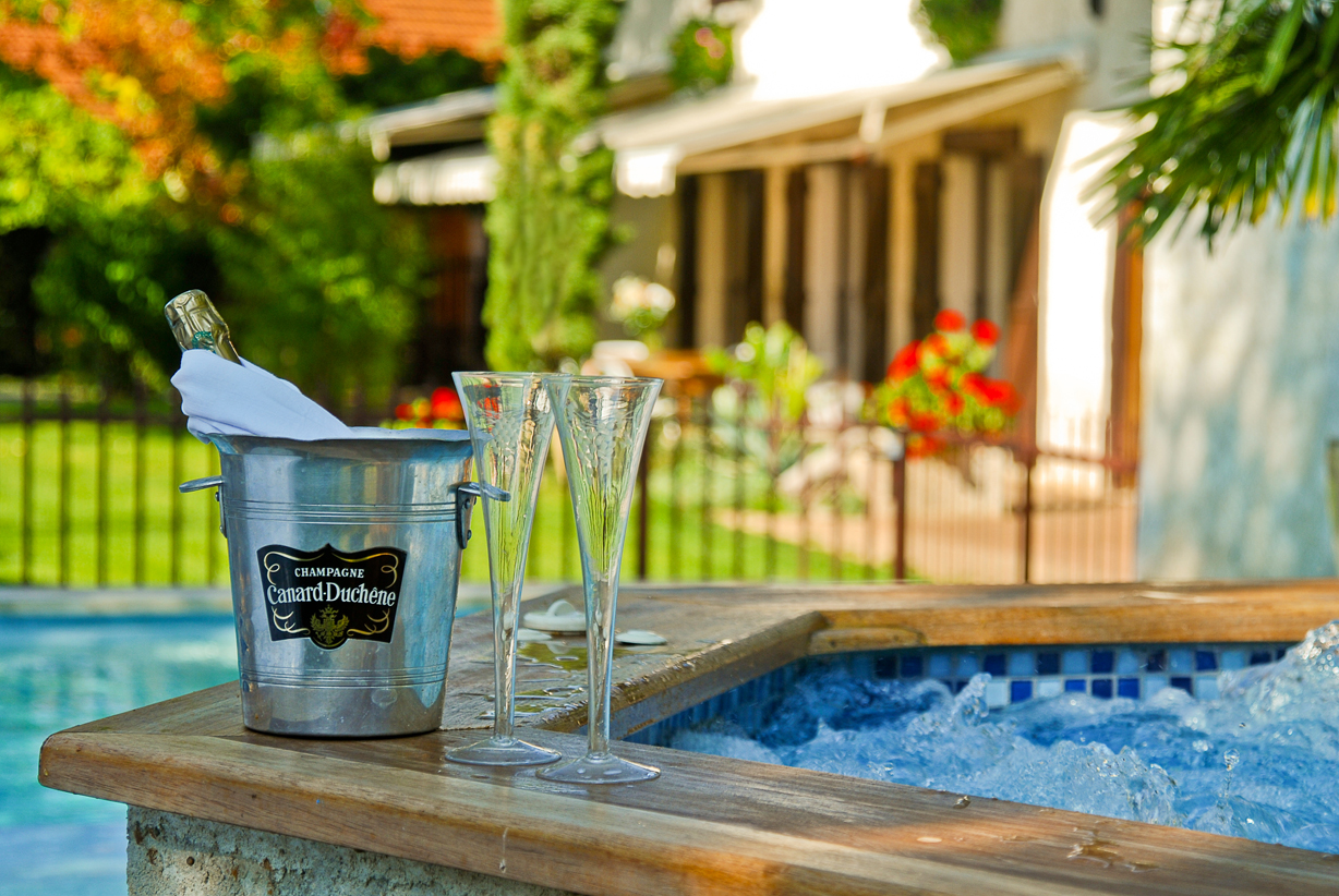 jacuzzi champagne au Domaine du Plantier